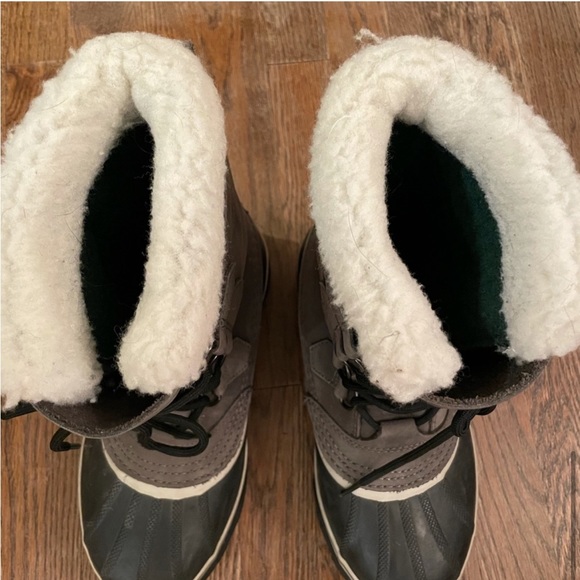Sorel Winter Grey Caribou Boots - Picture 7 of 11